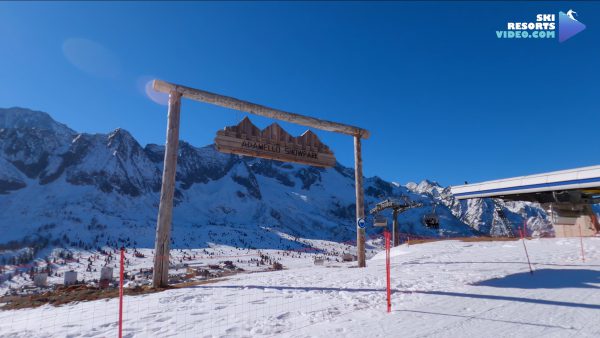 Adamello snowpark entrance at the top of Velena chairlift